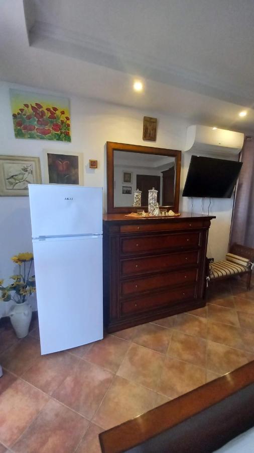 Appartamento In Zona Residenziale 오로세 외부 사진